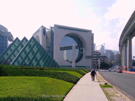 Kalakmul Santa Fe Architecture, Santa Fe, Mexico City, Agustin Hernandez, bridge, train, avenue, urban